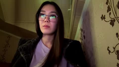 Snapshot of migdaliafenlon chatting on November 30, 2025, 2:10 pm Nova online show from November 30, 2025, 2:10 pm