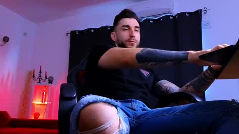 MightyAaron online show from January 15, 2026, 6:18 am