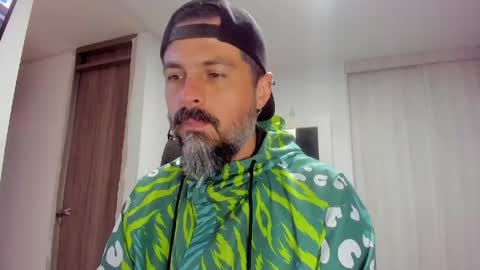 Miguel Angel online show from May 18, 2026, 2:12 pm