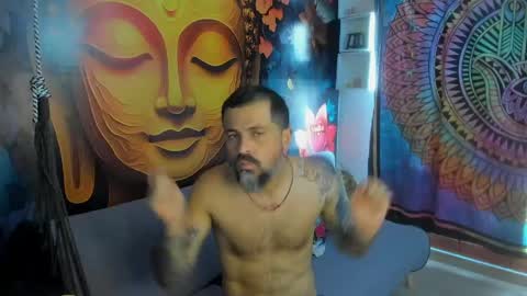 Miguel Angel online show from May 26, 2026, 2:02 pm
