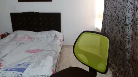 Snapshot of miguelitohot4 chatting on May 8, 2026, 2:55 pm Miguel Eduardo online show from May 8, 2026, 2:55 pm