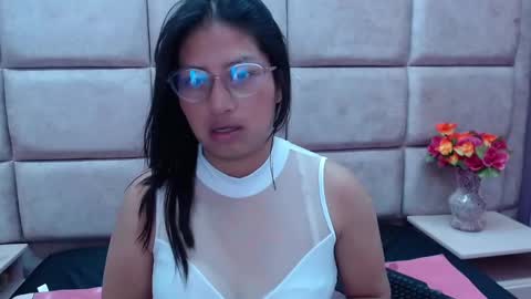 Snapshot of miha_smith chatting on January 9, 2025, 2:43 am Miha online show from January 9, 2025, 2:43 am