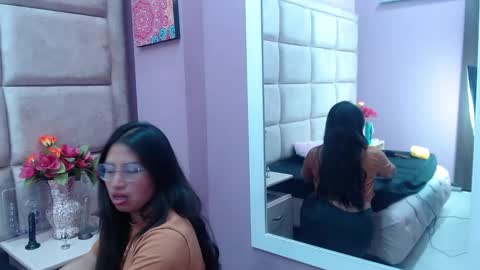 Snapshot of miha_smith chatting on January 12, 2025, 2:56 am Miha online show from January 12, 2025, 2:56 am