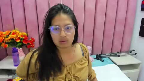 Snapshot of miha_smith chatting on September 28, 2025, 2:50 am Miha online show from September 28, 2025, 2:50 am