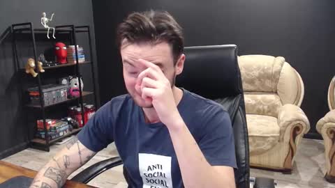 Misha Winchester online show from October 31, 2025, 7:20 am