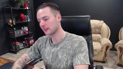 Misha Winchester online show from December 22, 2025, 12:24 pm