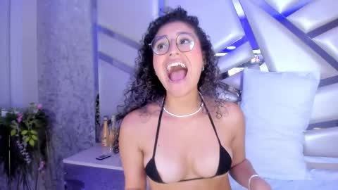 Snapshot of miia02 chatting on January 6, 2025, 7:09 am MIA 3 online show from January 6, 2025, 7:09 am