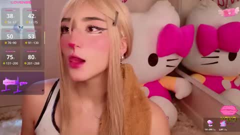 Snapshot of miia__baker chatting on July 16, 2026, 12:11 pm online show from July 16, 2026, 12:11 pm