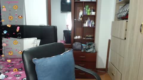 Snapshot of miia_big1boobs chatting on February 21, 2025, 11:10 pm miia big1boobs online show from February 21, 2025, 11:10 pm