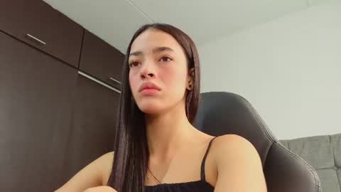 Snapshot of miia_bratz chatting on June 12, 2026, 1:43 pm miia_bratz online show from June 12, 2026, 1:43 pm