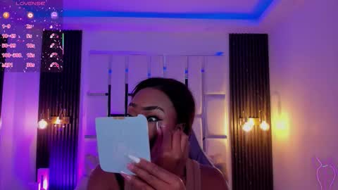 Snapshot of miia_schwarz chatting on October 18, 2025, 8:42 pm Miia Schwarz online show from October 18, 2025, 8:42 pm