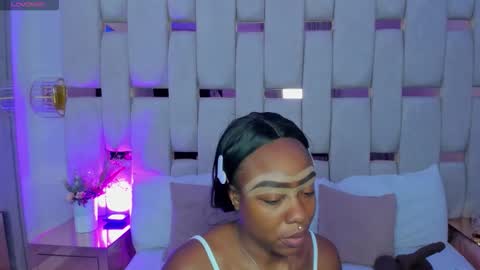 Miia Schwarz  online show from February 19, 2026, 9:00 pm