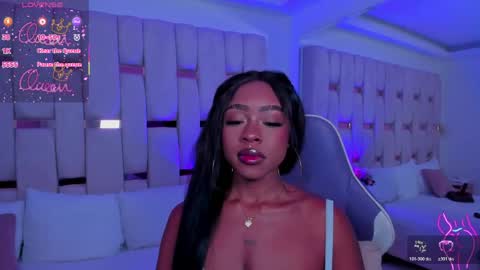 Miia Schwarz  online show from April 29, 2026, 10:49 pm