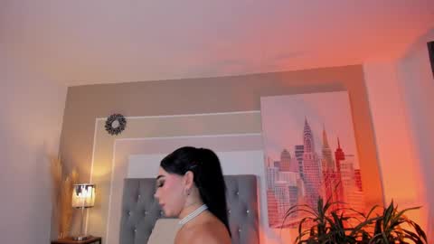 luisa online show from December 15, 2024, 12:28 pm