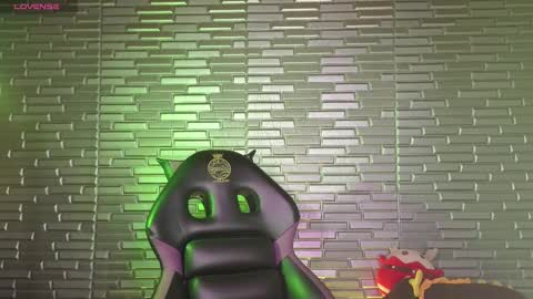 Snapshot of miia_zarate chatting on February 23, 2025, 12:19 am Ma - online show from February 23, 2025, 12:19 am