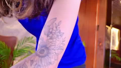 Snapshot of miiaa_cooper chatting on July 1, 2026, 4:18 pm CALL ME MIA online show from July 1, 2026, 4:18 pm