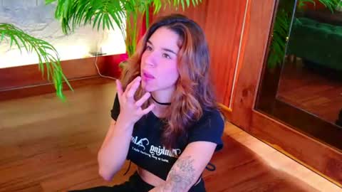 Snapshot of miiaa_cooper chatting on July 2, 2026, 4:35 pm CALL ME MIA online show from July 2, 2026, 4:35 pm