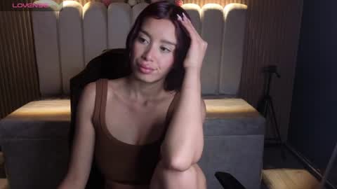miiaa_evans1 online show from July 13, 2026, 8:11 pm