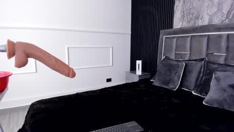 Snapshot of miiaamonroee chatting on January 12, 2025, 3:17 am Mia Monroe online show from January 12, 2025, 3:17 am