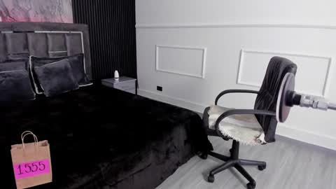 Snapshot of miiaamonroee chatting on January 31, 2025, 3:30 am Mia Monroe online show from January 31, 2025, 3:30 am