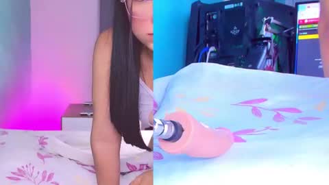 Snapshot of miiastone_cm chatting on July 28, 2026, 7:39 pm miiastone_cm online show from July 28, 2026, 7:39 pm