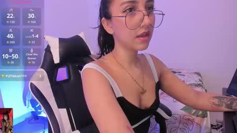 Snapshot of miiller_sofiia chatting on February 12, 2026, 12:27 am miiller_sofiia online show from February 12, 2026, 12:27 am