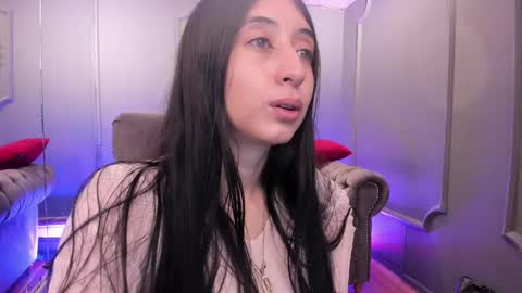 Snapshot of miilu__1 chatting on February 18, 2025, 3:31 am miilu online show from February 18, 2025, 3:31 am