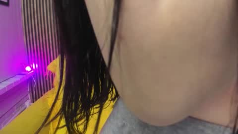 Snapshot of miilu__1 chatting on November 21, 2025, 4:00 am miilu online show from November 21, 2025, 4:00 am