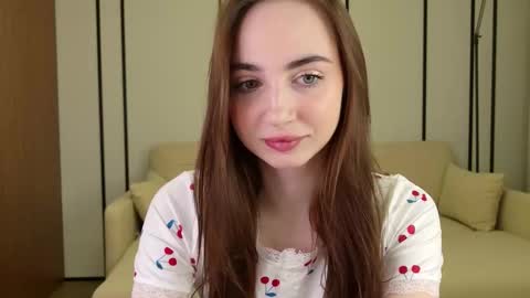 Snapshot of miiraii chatting on March 22, 2026, 3:32 am miiraii online show from March 22, 2026, 3:32 am