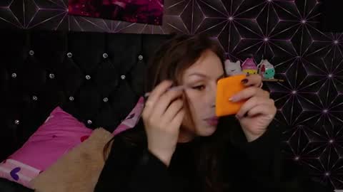 Snapshot of miis_beellaa chatting on June 11, 2026, 12:58 pm miis_beellaa online show from June 11, 2026, 12:58 pm