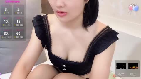 Snapshot of miixuuee chatting on June 2, 2026, 1:18 am Ema online show from June 2, 2026, 1:18 am