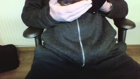 Snapshot of mik116 chatting on February 13, 2025, 8:38 am mik online show from February 13, 2025, 8:38 am