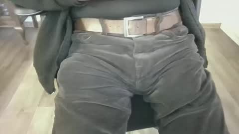 Snapshot of mik116 chatting on November 27, 2025, 11:12 am mik online show from November 27, 2025, 11:12 am