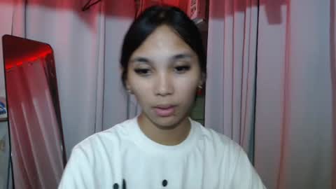 Snapshot of mika_cora chatting on July 28, 2026, 8:52 pm MIKA online show from July 28, 2026, 8:52 pm