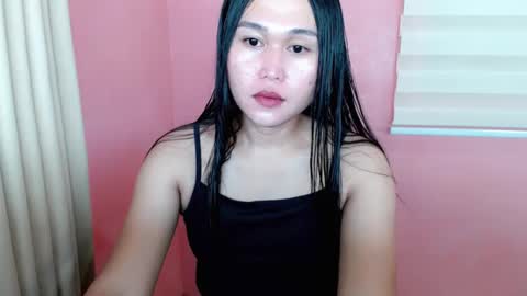 Hi im Avah online show from March 1, 2025, 10:13 am