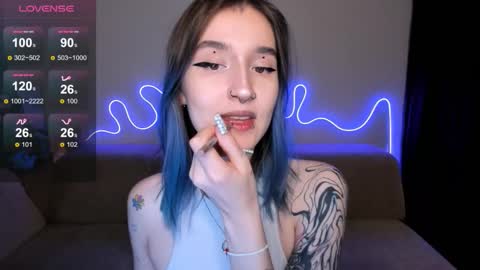 Mika online show from November 15, 2025, 12:13 pm