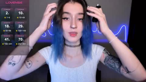 Mika online show from November 23, 2025, 1:55 pm