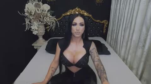 Snapshot of mikaelajensen chatting on September 27, 2025, 1:43 am Mikaela online show from September 27, 2025, 1:43 am