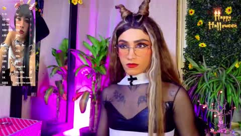 mikaelarangel online show from October 10, 2025, 3:05 am