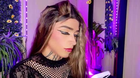 mikaelarangel online show from October 23, 2025, 5:33 pm