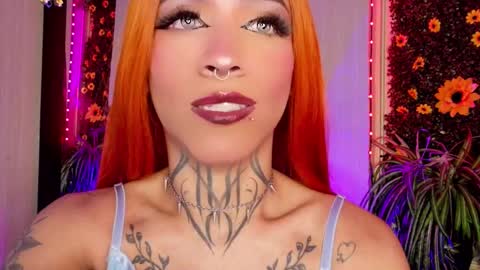 mikaelarangel online show from October 28, 2025, 4:05 am