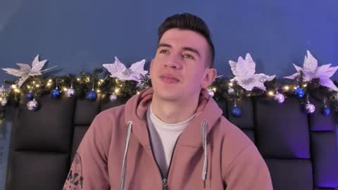 mikael online show from December 18, 2025, 4:18 am