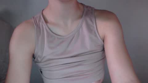 Snapshot of mikahdos chatting on September 11, 2025, 7:19 am SORAYA online show from September 11, 2025, 7:19 am