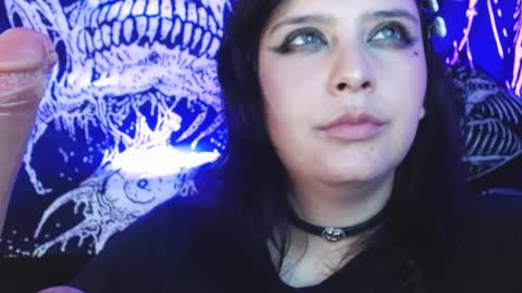 Snapshot of mikaskullcs chatting on October 9, 2025, 5:27 am Mika online show from October 9, 2025, 5:27 am