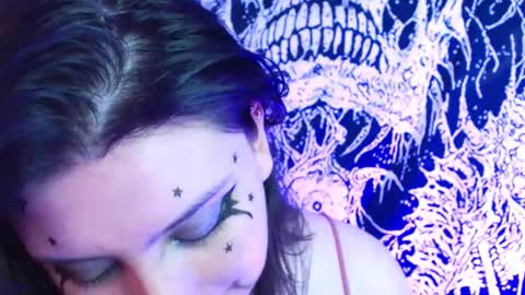 Snapshot of mikaskullcs chatting on October 10, 2025, 6:45 am Mika online show from October 10, 2025, 6:45 am