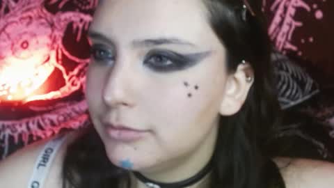 Snapshot of mikaskullcs chatting on October 20, 2025, 12:22 am Mika online show from October 20, 2025, 12:22 am