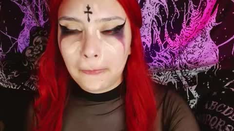 Snapshot of mikaskullcs chatting on October 30, 2025, 10:54 pm Mika online show from October 30, 2025, 10:54 pm