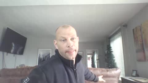 Snapshot of mike199645 chatting on March 22, 2026, 8:23 pm mike199645 online show from March 22, 2026, 8:23 pm