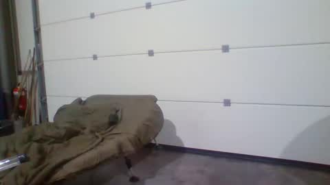 Snapshot of mike38be chatting on February 6, 2026, 6:44 pm mike38be online show from February 6, 2026, 6:44 pm