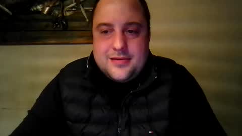 Snapshot of mike38be chatting on February 20, 2026, 10:32 pm mike38be online show from February 20, 2026, 10:32 pm